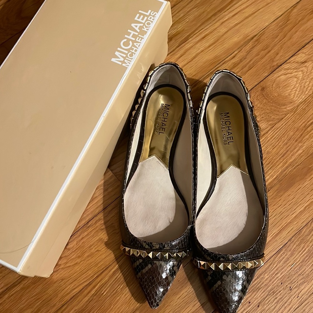 Michael Michael Kors embossed leather flats